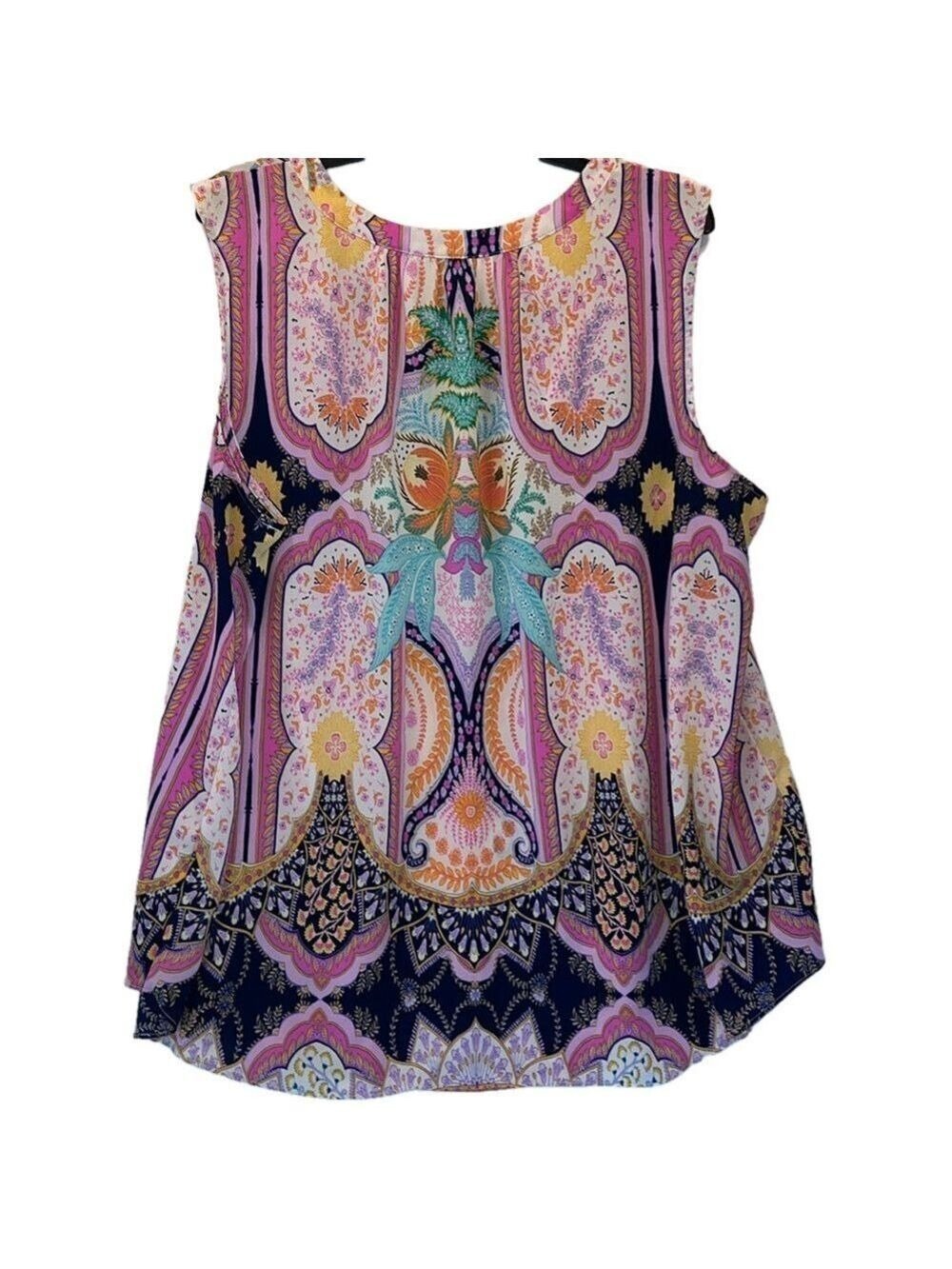 Rose & Olive Top, Size 3X, PTP 27", Length 28" Pretty Summer Top, New Condition - Picture 5 of 6